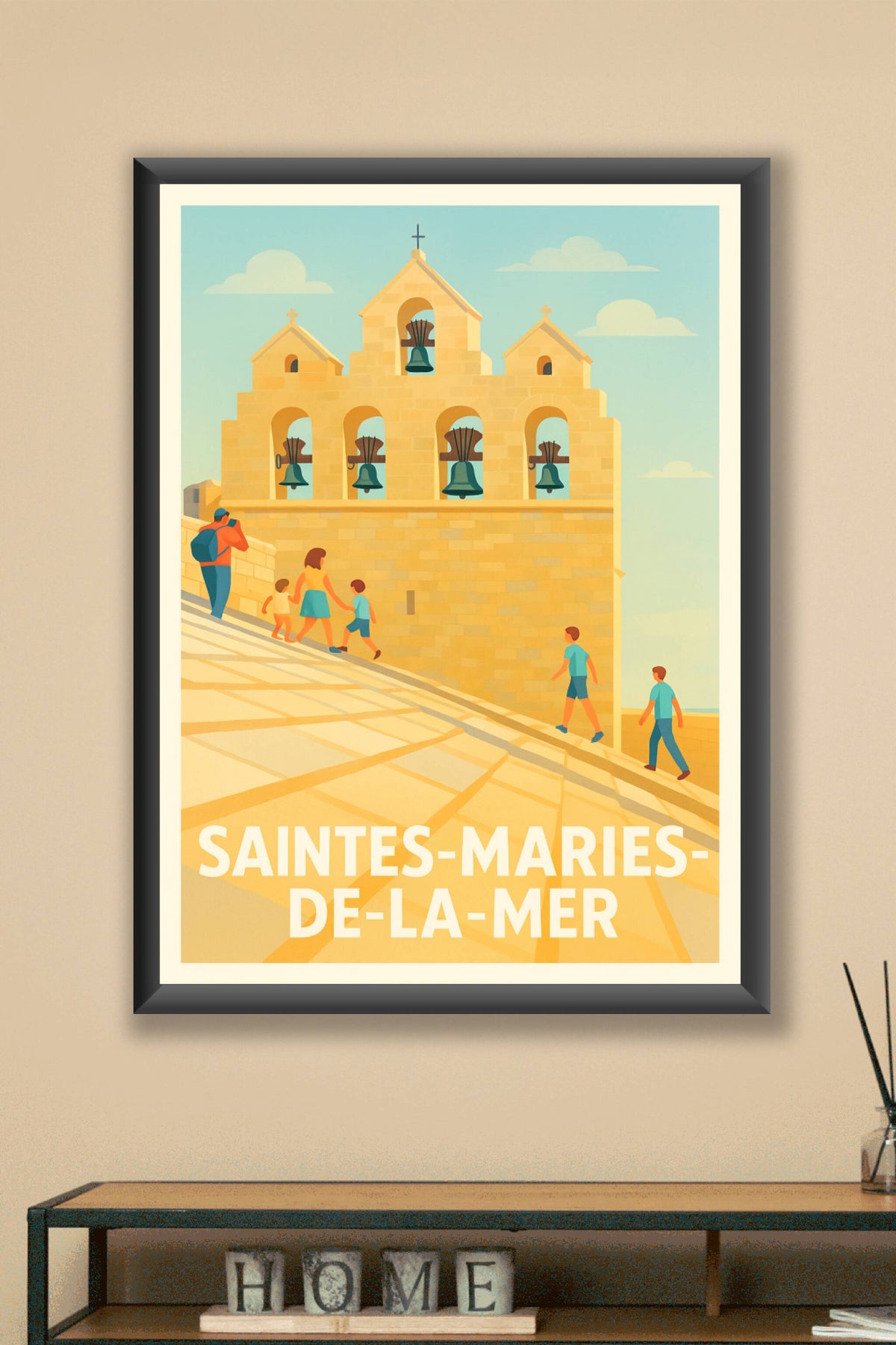 Affiche Saintes-Maries-de-la-Mer — Lumières et cloches emblématiques · poster d'art de Saintes-Maries-de-la-Mer
