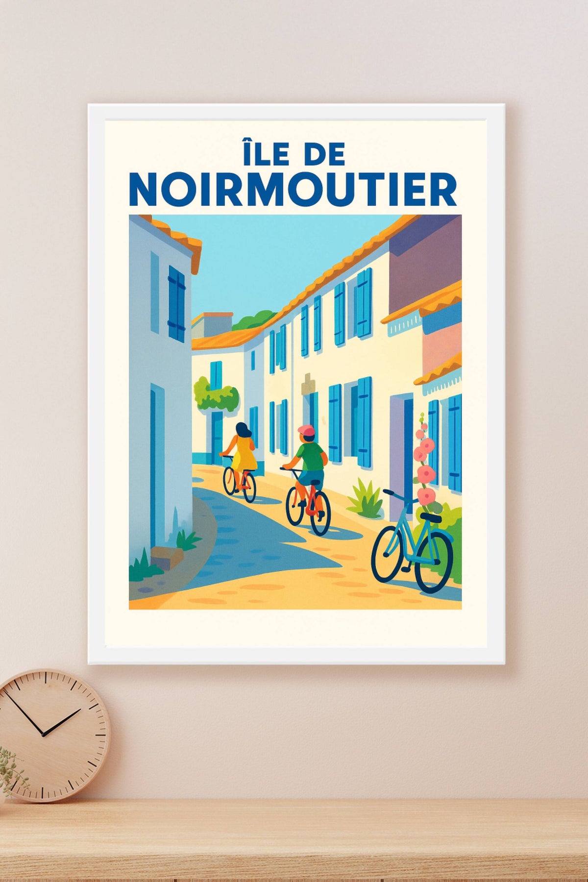 Affiche de Île de Noirmoutier - Évasion à vélo entre façades blanches et volets bleus