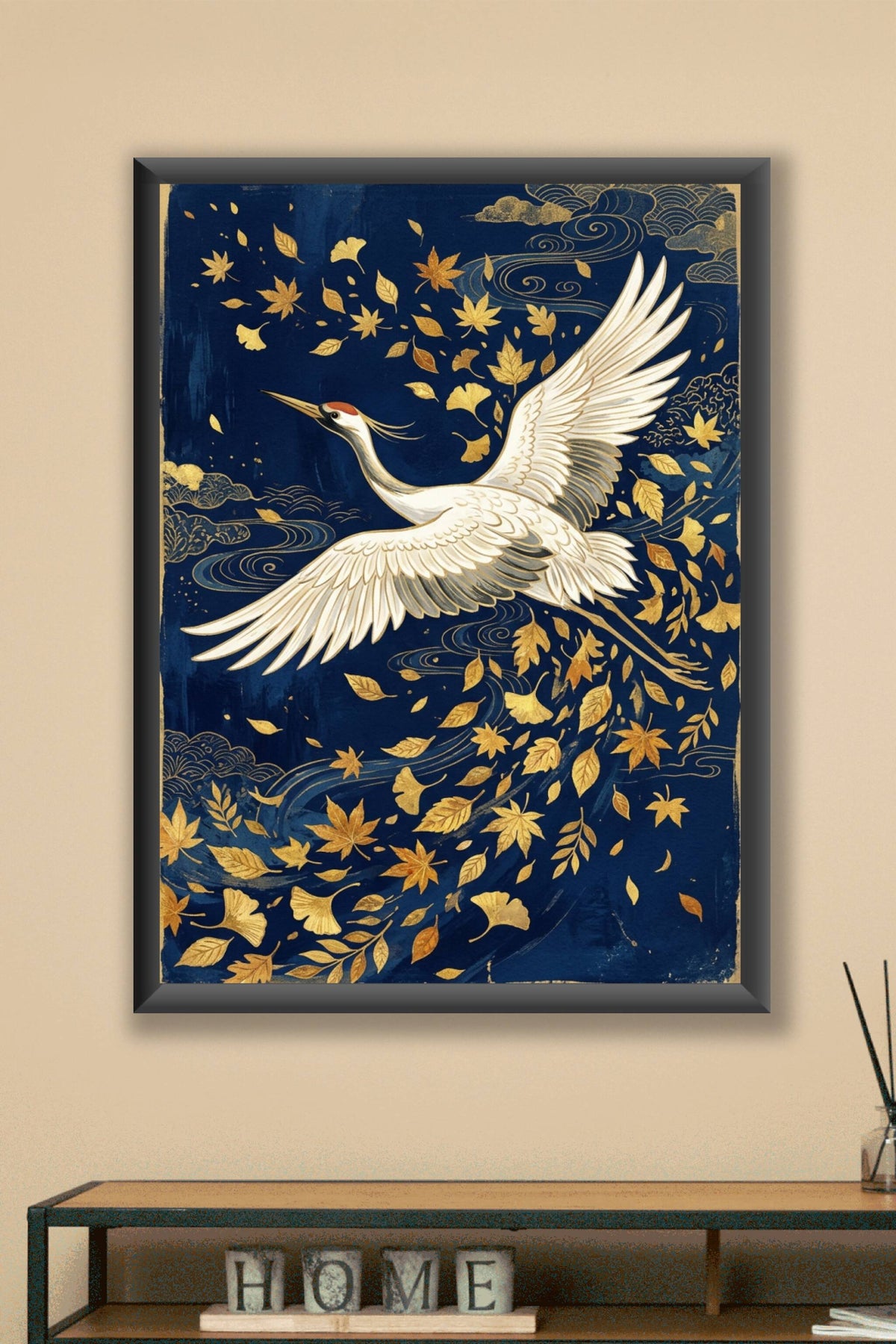 Poster Grue japonaise, affiche feuilles dorées au salon