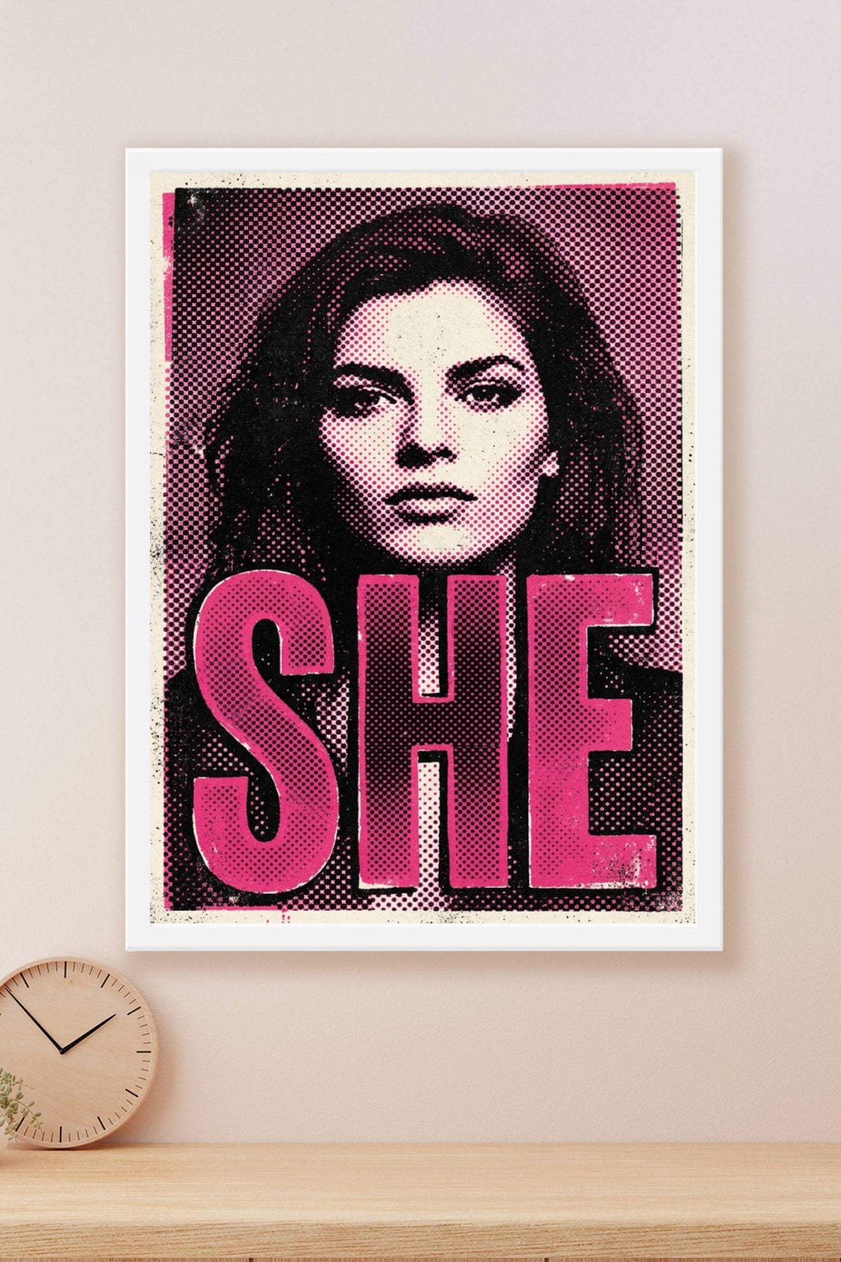 Affiche Pop Art SHE, poster style trame rose