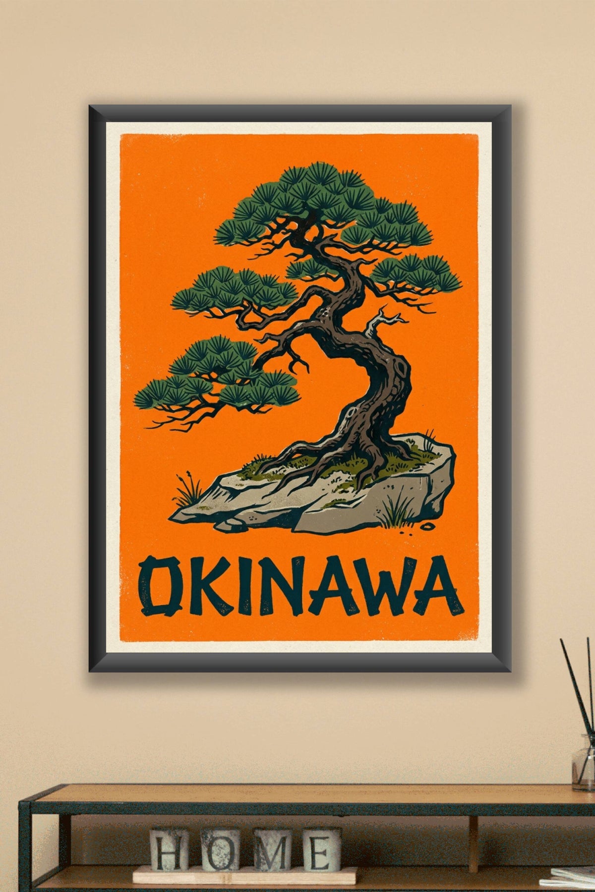 Poster d'Okinawa, affiche pin japonais sur rocher vif